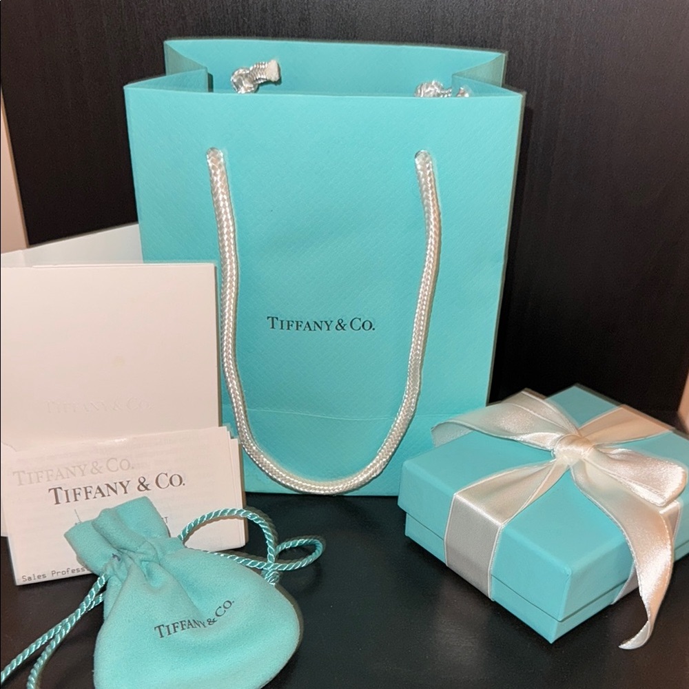 Tiffany & Co. Gift Set - Blue and White